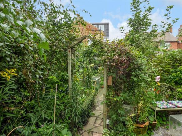 Rear Garden 3.jpeg