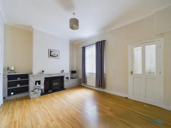 2 bed Terraced for sale Image 5
