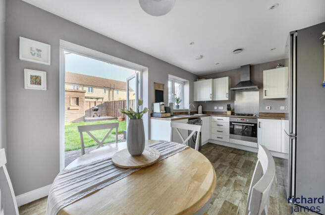 5198a217e2954031b40cf4afb909a03e