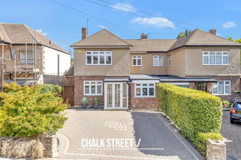 Manor Crescent, Hornchurch, RM11