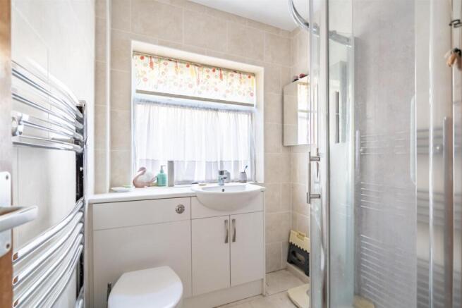 2 bed Semi-Detached Bungalow for sale Image 8