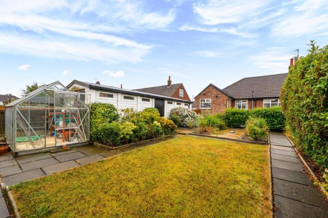 2 bed Semi-Detached Bungalow for sale Image 4