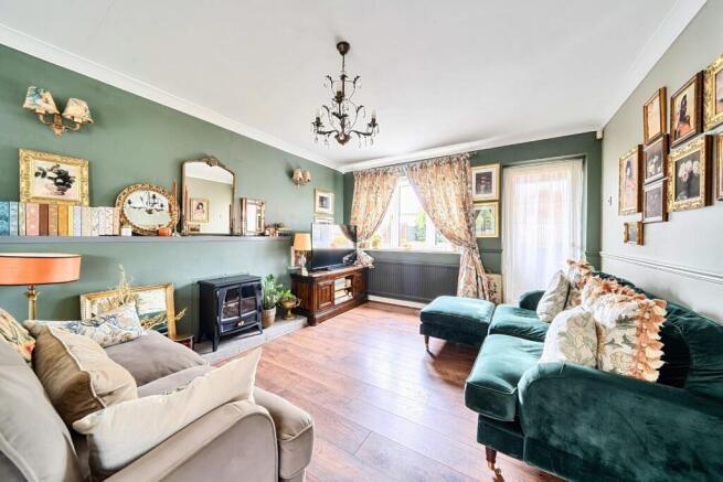 3 bed Semi-Detached for sale Image 5