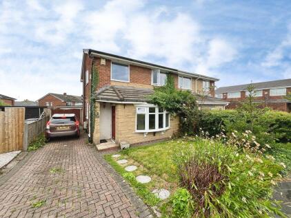 Carlton Close, Harwood