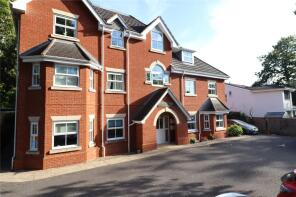 1, 119 Selhurst Court, Gordon Road, Camberley GU15 2JQ