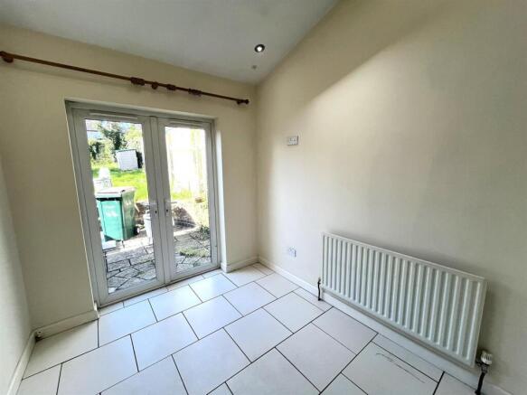 Rutherglen Avenue, Whitley - Dining Room
