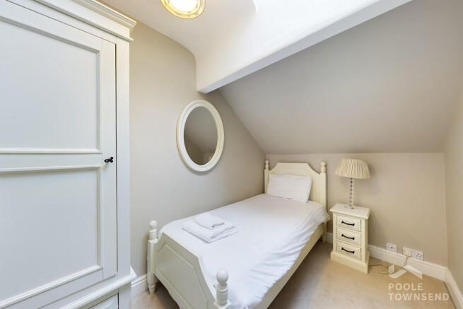 Bed 5
