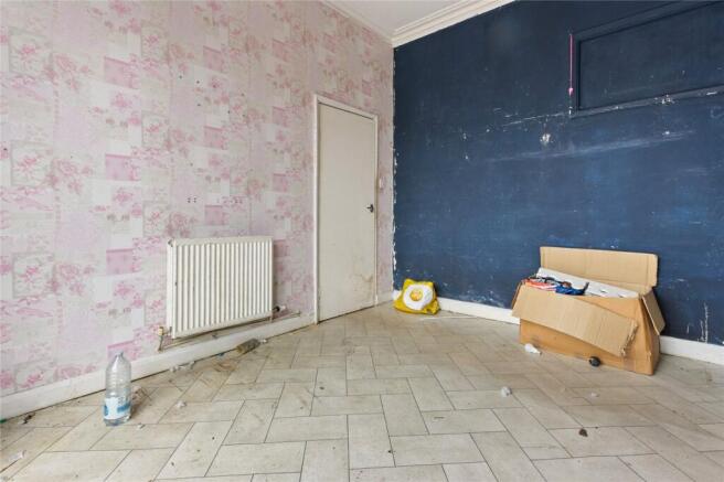 Living Room (2)