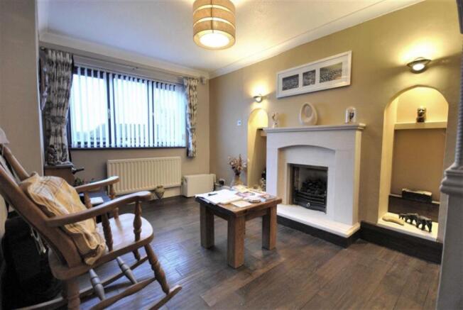 SITTING ROOM