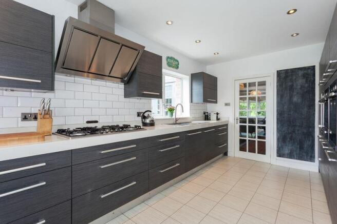 BREAKFAST KITCHEN