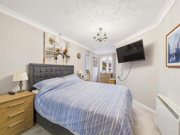 1 bed Flat for sale Image 7