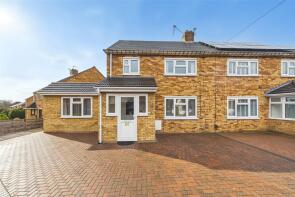 64, Queensway, Maidenhead SL6 7SE