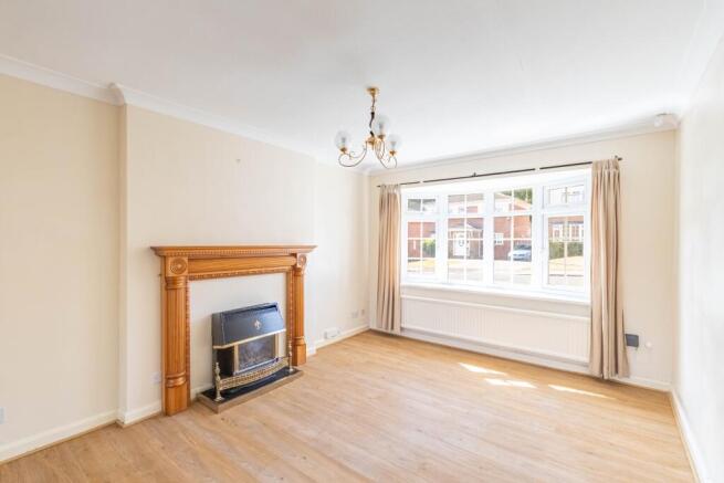 4 bed Detached for sale Image 5