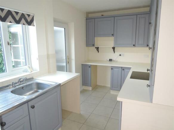 Kitchen: