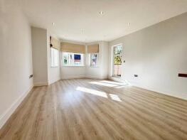 Flat 5, 4 Fairlie Lodge, Oaklands Road, Bromley BR1 3SL