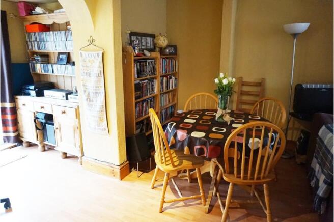 Lounge/Dining Room