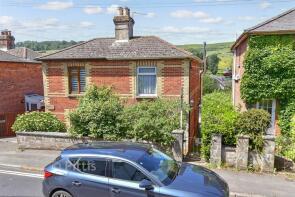 2, Elizabeth Cottages, St Johns Road, Ventnor PO38 3EH