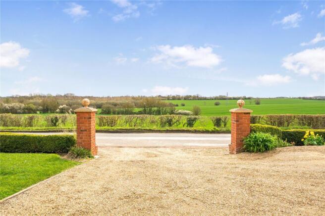Brettenham Road, Buxhall, Stowmarket, Suffolk, IP14 photo 4