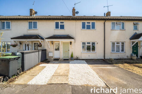 Britannia Crescent, Lyneham, SN15