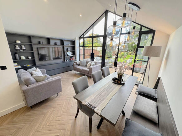 Family Dining Kitchen