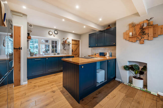 1396752-12-69665c...