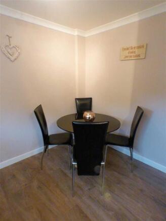 Kitchen Dining (3)