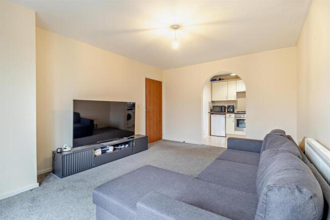 2 bed Apartment for sale Image 7