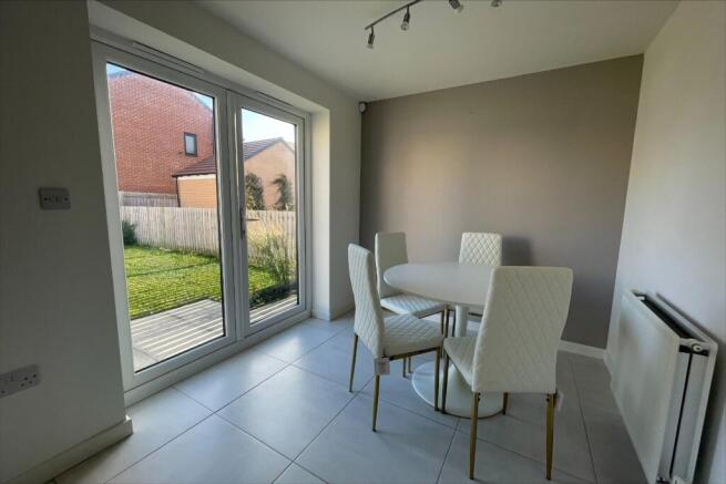 Elmwood Park Grove, Newcastle upon Tyne, Tyne and Wear, NE13 photo 3