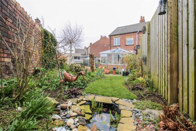 2 bed House for sale Image 9