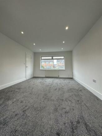 lounge barnetby.jpg