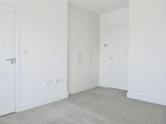 3 bed Semi-Detached to rent Image 9