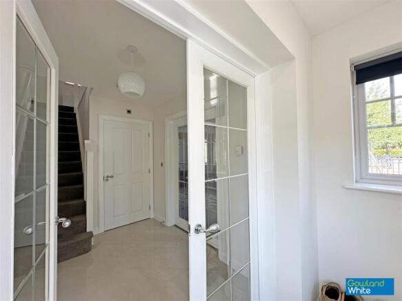 4 bed Detached for sale Image 10