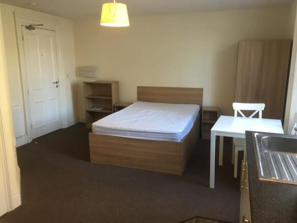 1 bed Apartment to rent Image 10