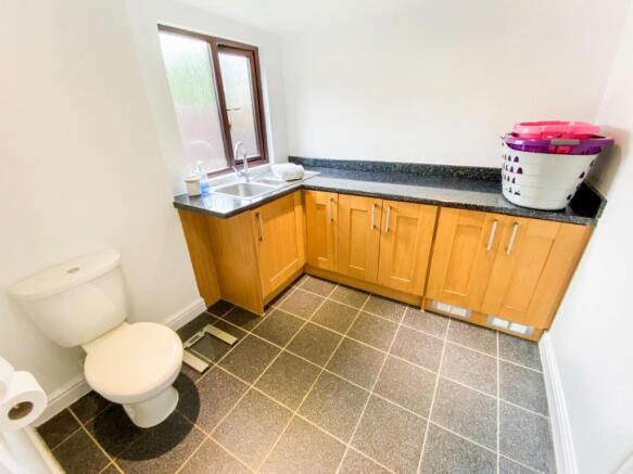 Utility Room & Downs