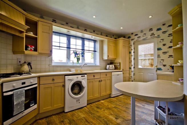 Kitchen Cont. 
