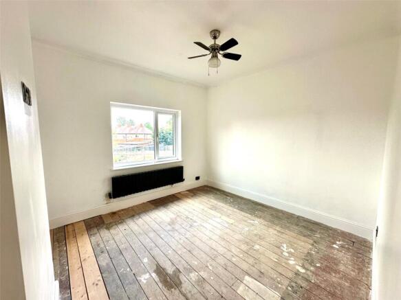 3 bed Semi-Detached for sale Image 6
