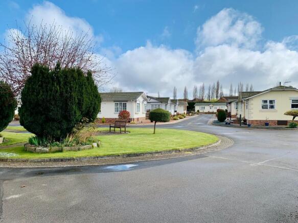 2 bed Park Home for sale Image 11