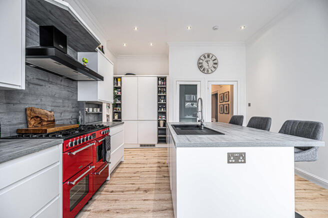 Breakfasting Kitchen