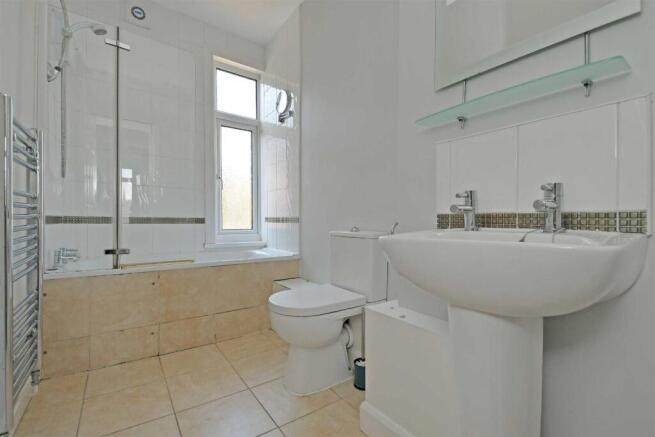 3 bed Terraced for sale Image 7