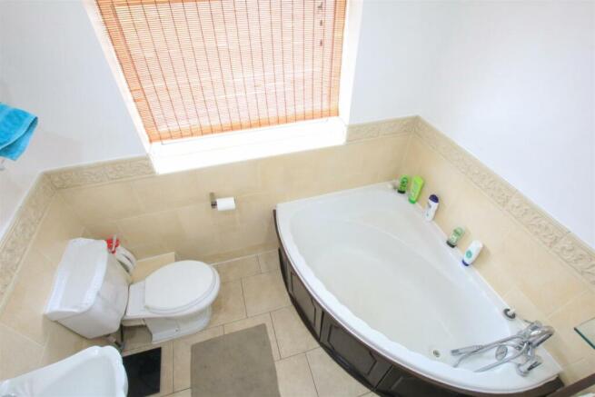 HOUSE BATHROOM