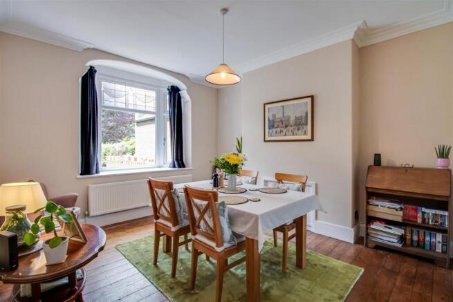 4 bed Semi-Detached for sale Image 5