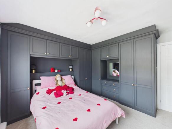 3 bed Semi-Detached for sale Image 11
