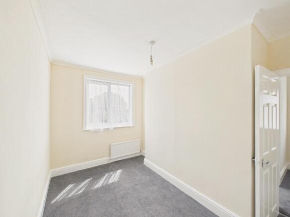 3 bed Semi-Detached for sale Image 8
