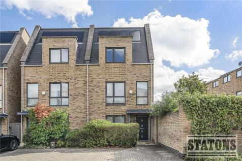 Well Grove, London, N20