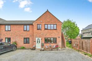 1, Fieldside, Hill Top Lane, Saffron Walden CB11 4BN