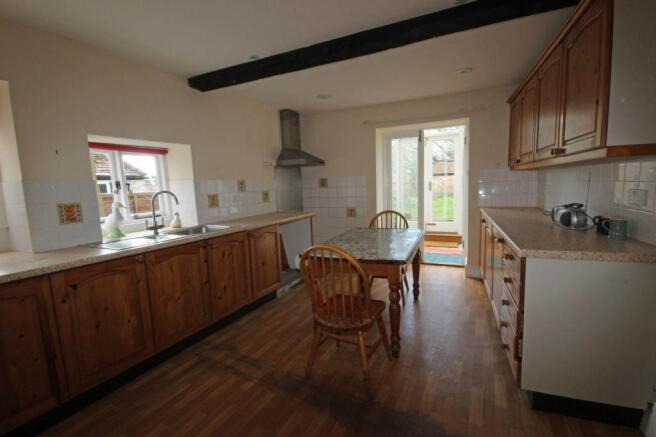 Kitchen.JPG