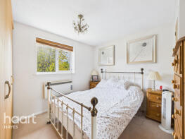 26, Gade Close, Hayes UB3 3PY