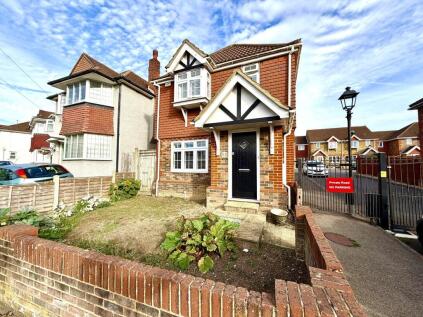 Leatherhead Road, Chessington, Surrey. KT9 2HN