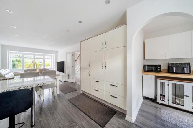 4 bed Detached for sale Image 4