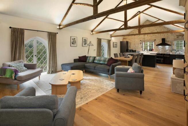 coachhouse main internal 943.jpg